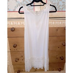 Alice and Olivia White Silk Beaded Dress with lining